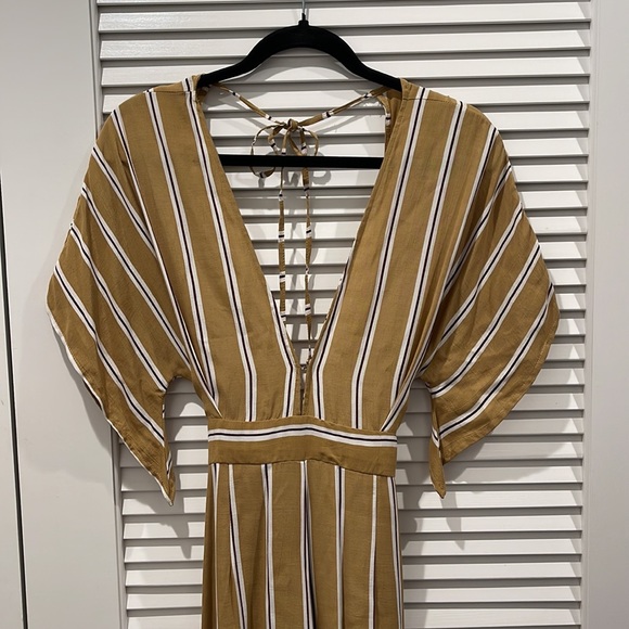 MIDI jumpsuit with open back - Picture 2 of 8